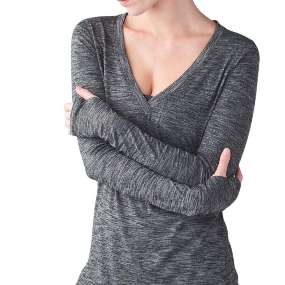 LuluLemon Go Everywhere Long Sleeve Heathered‎ Black with Thumbholes 18-21 ptp
